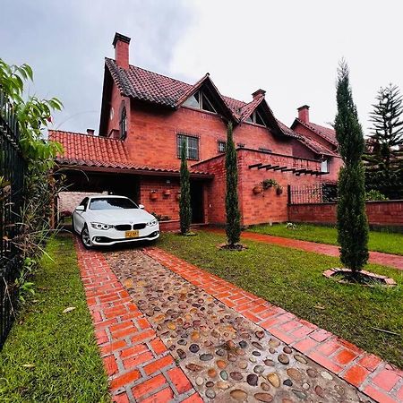 Willa Hermosa Casa , Con Parqueadero En Rionegro Cerca Al Aeropuerto Zewnętrze zdjęcie