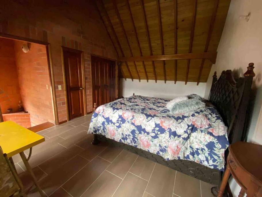 Willa Hermosa Casa , Con Parqueadero En Rionegro Cerca Al Aeropuerto Zewnętrze zdjęcie