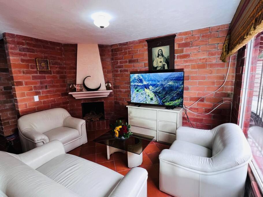 Willa Hermosa Casa , Con Parqueadero En Rionegro Cerca Al Aeropuerto Zewnętrze zdjęcie