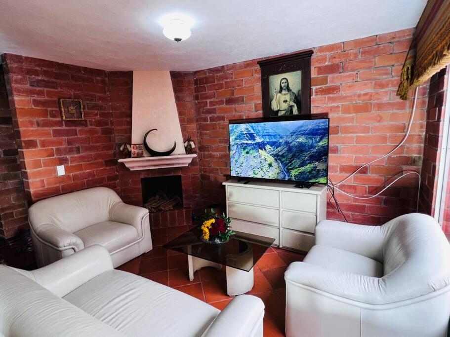 Willa Hermosa Casa , Con Parqueadero En Rionegro Cerca Al Aeropuerto Zewnętrze zdjęcie