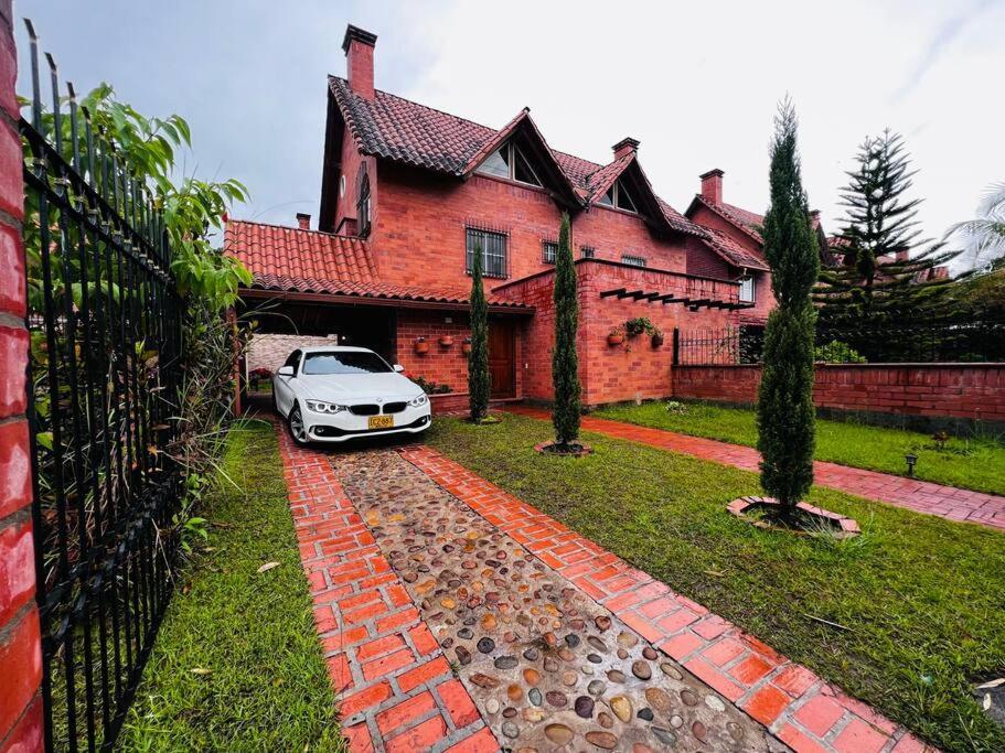Willa Hermosa Casa , Con Parqueadero En Rionegro Cerca Al Aeropuerto Zewnętrze zdjęcie