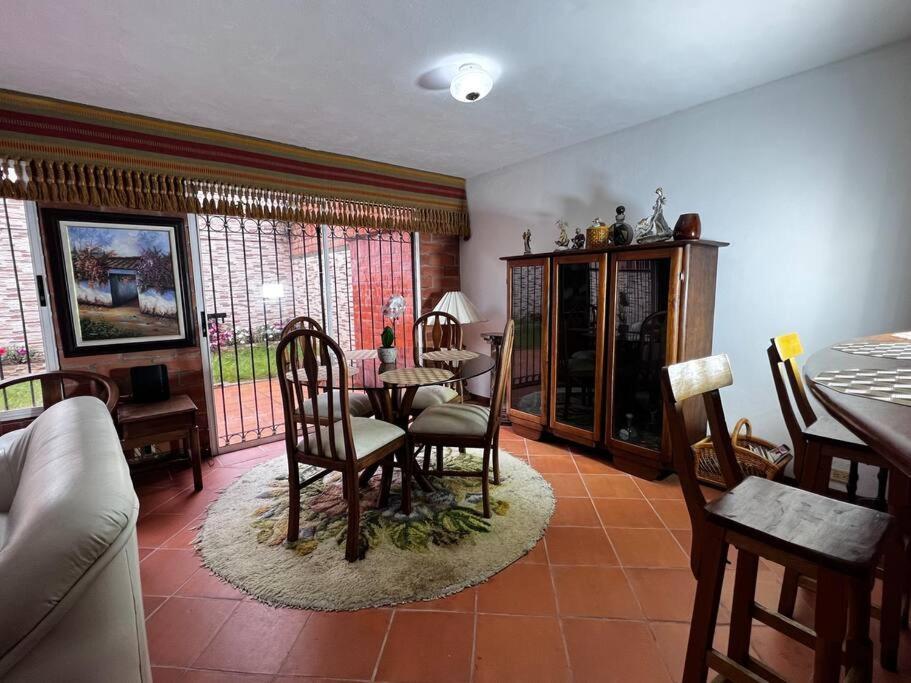 Willa Hermosa Casa , Con Parqueadero En Rionegro Cerca Al Aeropuerto Zewnętrze zdjęcie